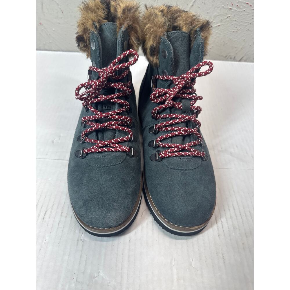 Skechers Women's Bobs Rocky-Urban Hiker Fur Lined‎ Boot Blue/Gray Size 6.5